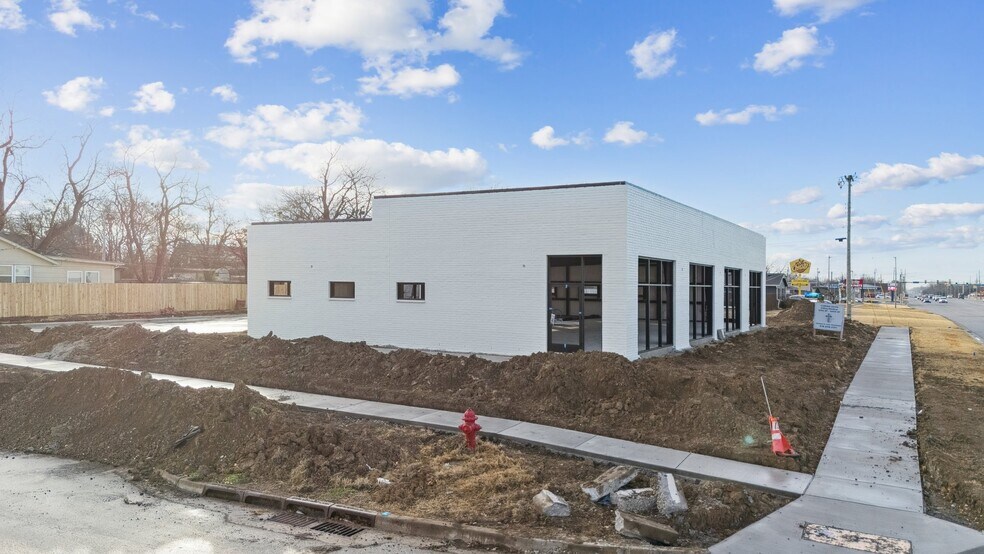 More Photos Of 527 El Paso st, Broken Arrow Office For Sale