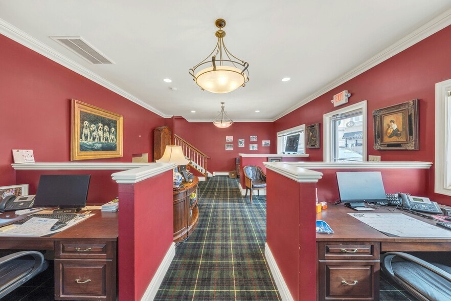 More Photos Of 47 E Main St, Ramsey Office Residential For Lease