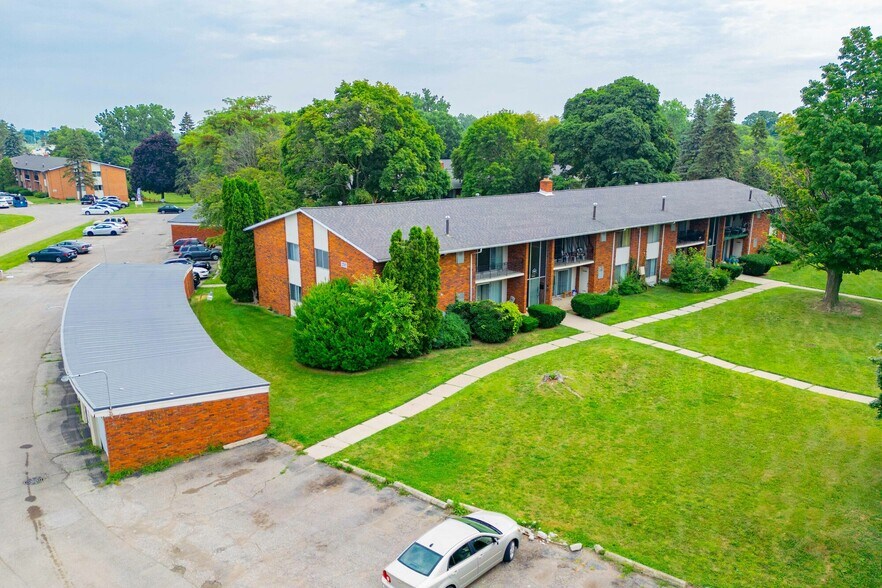 More Photos Of 3651 Balfour Ct, Flint Multifamily For Sale