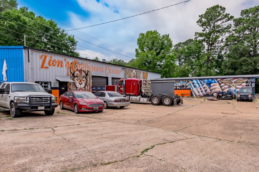 More Photos Of 316 Highway 190 E, Huntsville Auto Repair For Sale