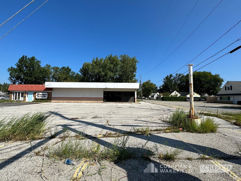 More Photos Of 36391 Vine St, Willoughby Convenience Store For Sale