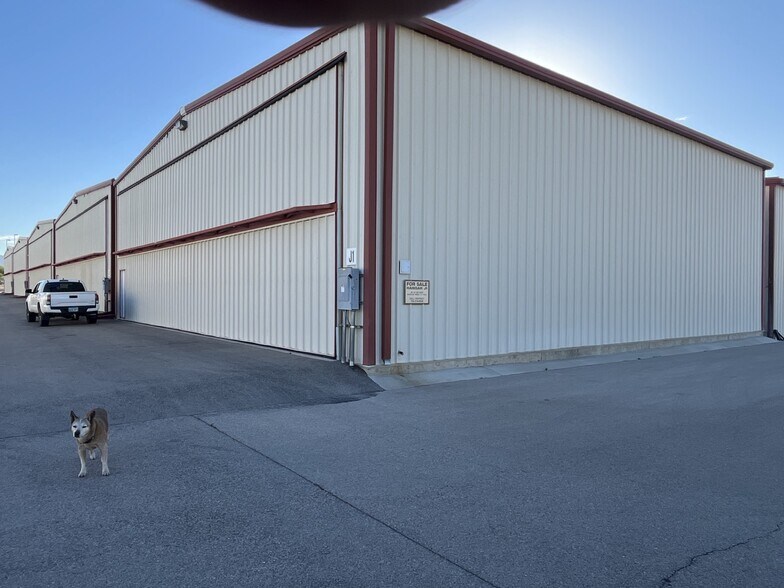 More Photos Of Hanger J1 3500 executive terminal Dr, Henderson Airplane Hangar For Sale