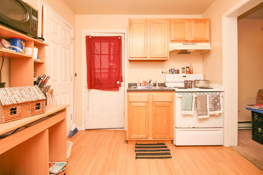 More Photos Of 2102 S Lehigh Ave, Whitehall Apartments For Sale