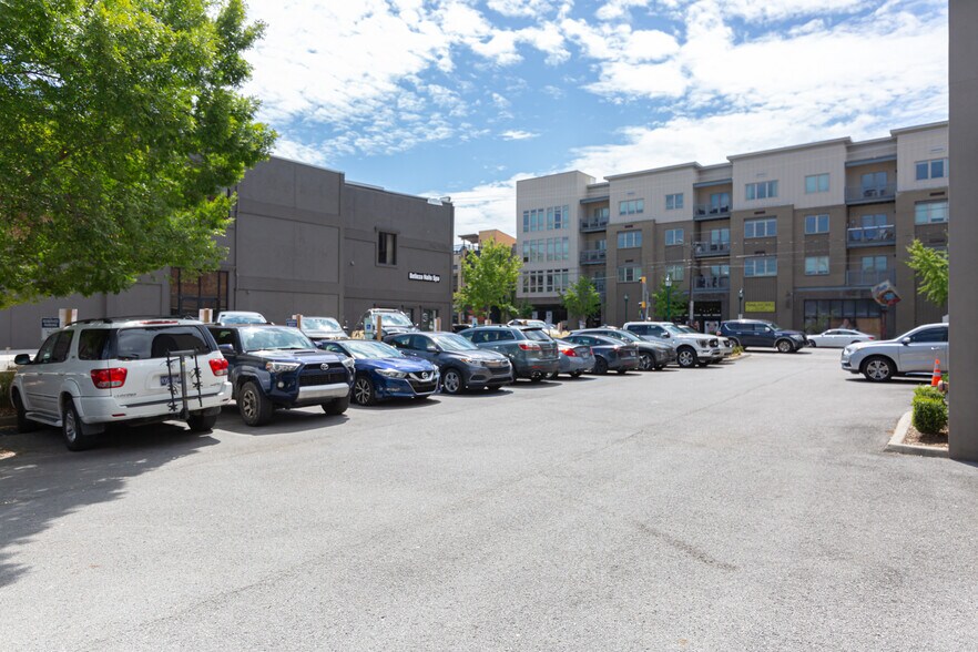 More Photos Of 25 E Main St, Chattanooga Office Residential For Sale