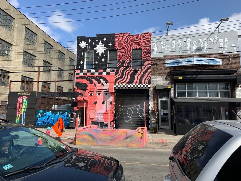 More Photos Of 15-19 Wyckoff Ave, Brooklyn Warehouse For Lease