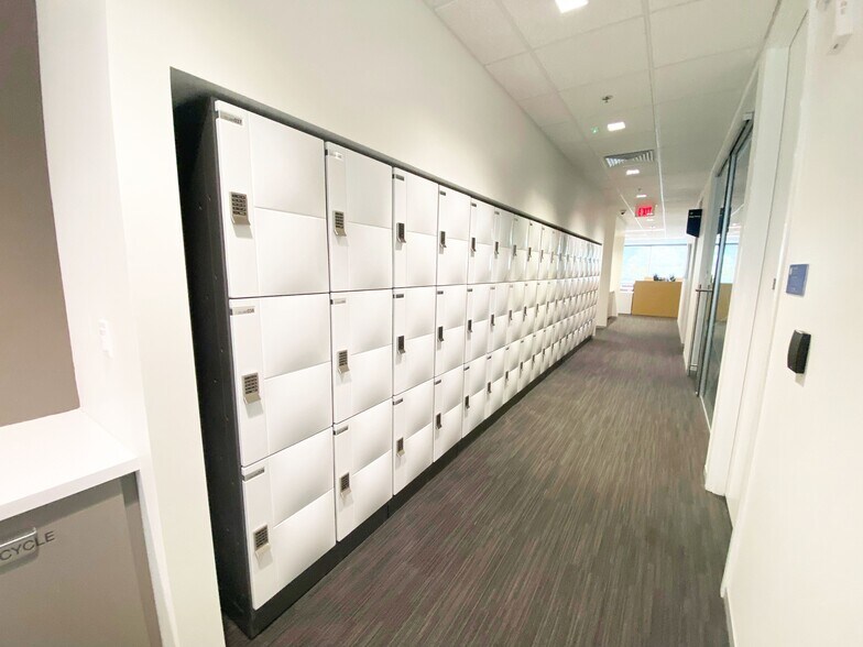 More Photos Of 1110 Sanctuary Pky, Alpharetta Office For Lease
