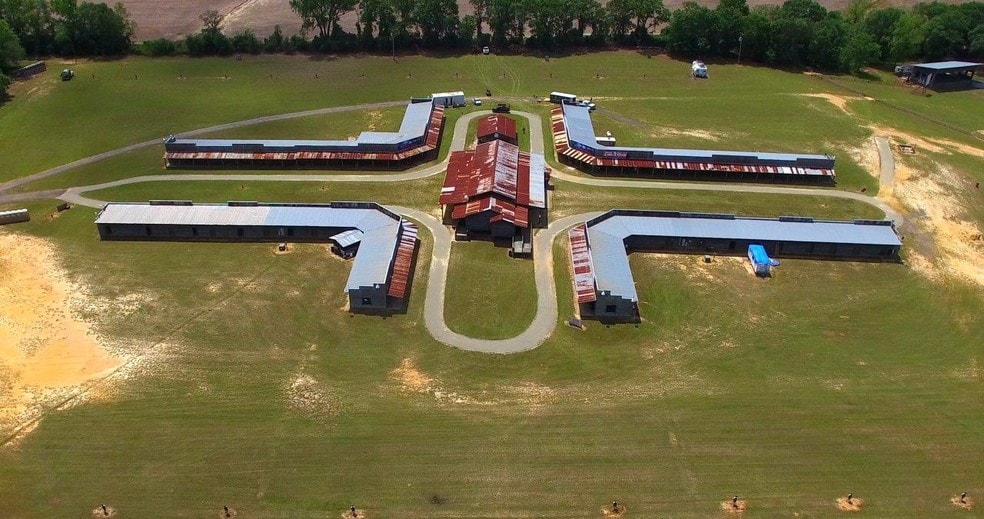 More Photos Of 775 Bembry Ave, Unadilla Theater Concert Hall For Sale