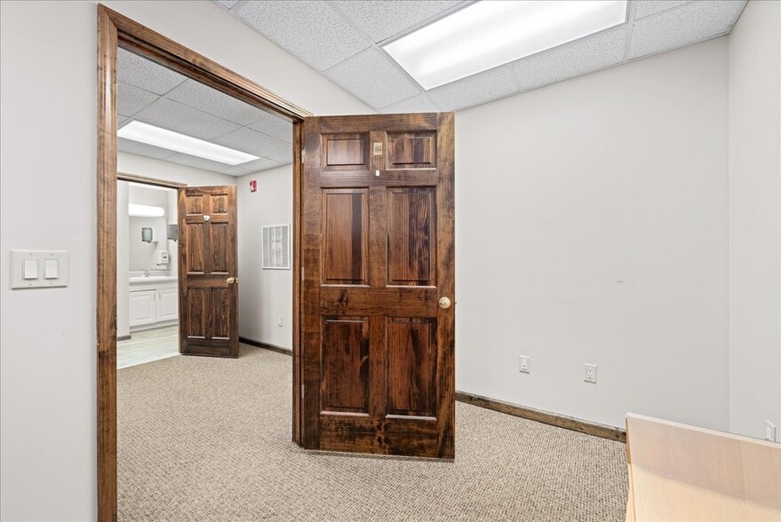 More Photos Of 303 E Main St, Pickens General Retail For Sale