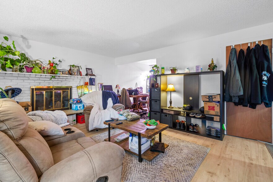 More Photos Of 15540 NE Couch St, Portland Apartments For Sale