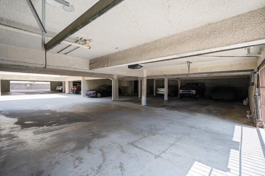 More Photos Of 1350 W 9th St, San Pedro Apartments For Sale