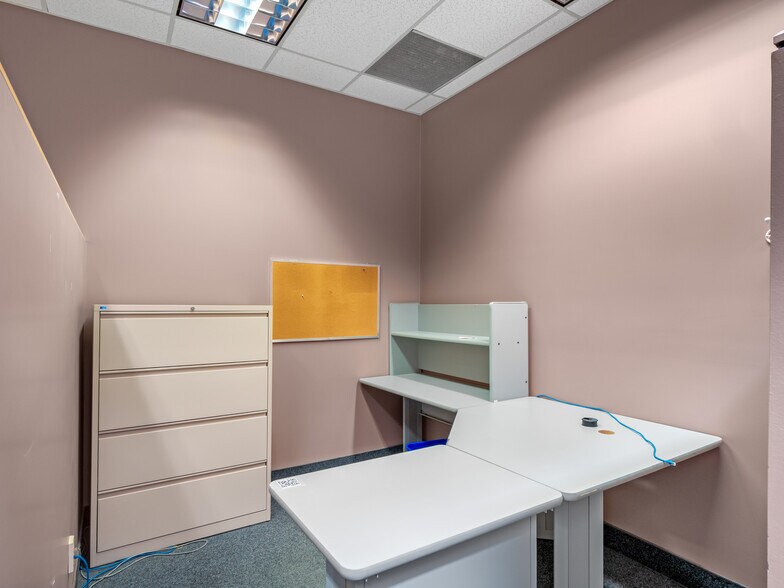 More Photos Of 3200 Deziel Dr, Windsor Unknown For Lease