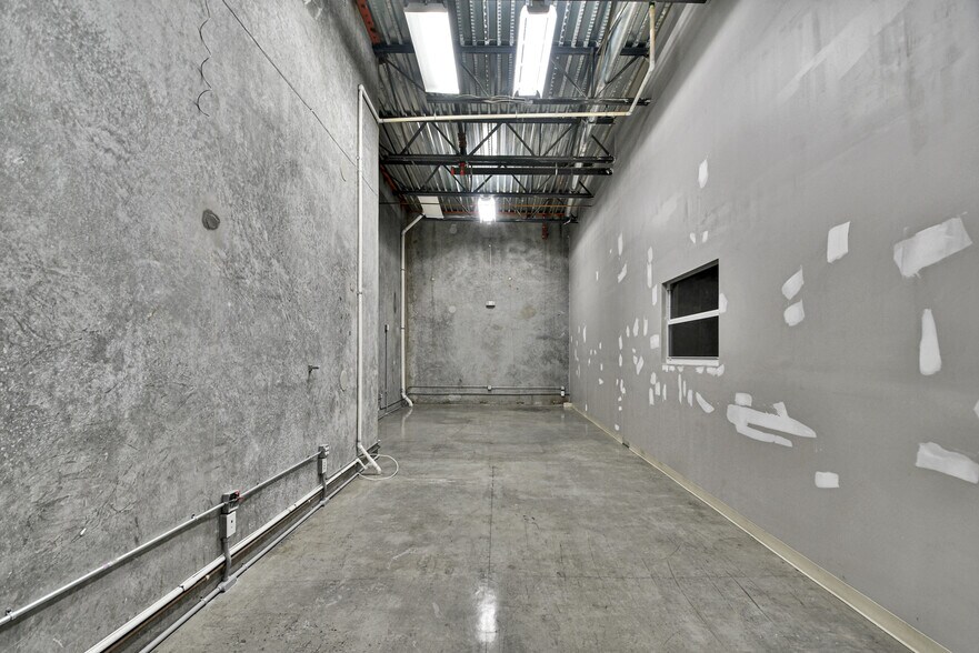 More Photos Of 2020 NW 129th Ave, Miami Warehouse For Lease