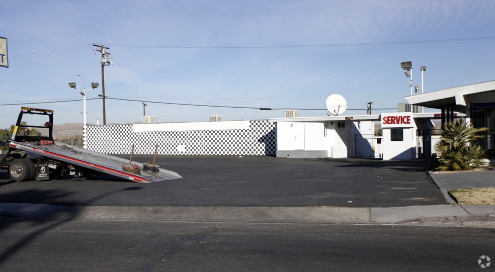 1221 W Main St, Barstow, CA 92311 Retail