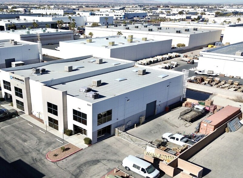 More Photos Of 6607 Schuster St, Las Vegas Warehouse For Lease