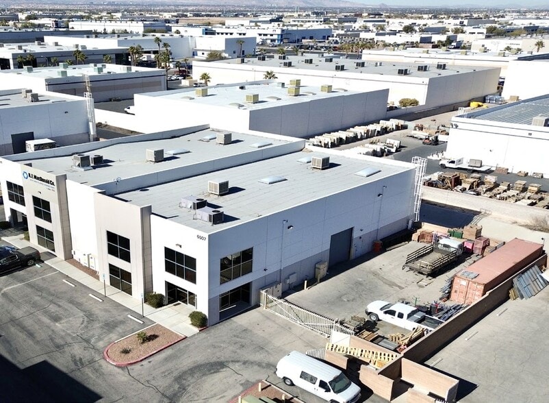 More Photos Of 6607 Schuster St, Las Vegas Warehouse For Lease