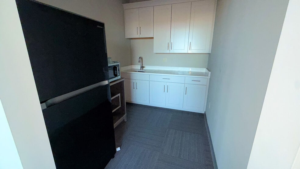 More Photos Of 517 Alcove Rd, Mooresville Office For Lease