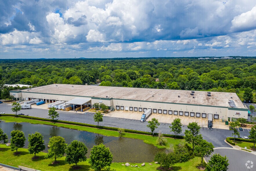 More Photos Of 9310 D Ducks Ln, Charlotte Warehouse For Lease