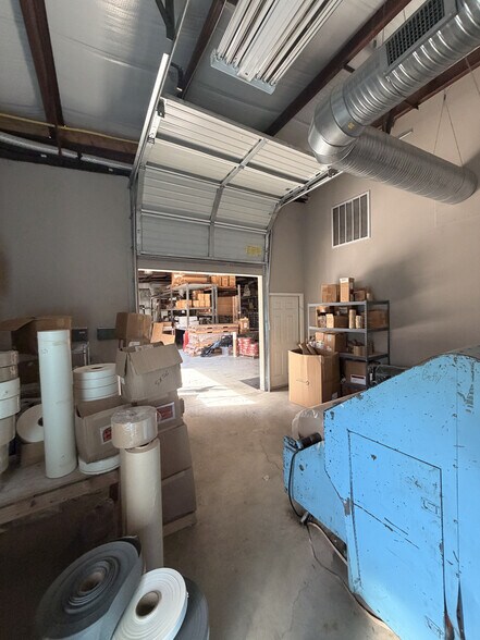 More Photos Of 514 Concord Industrial Dr, Seneca Flex For Sale