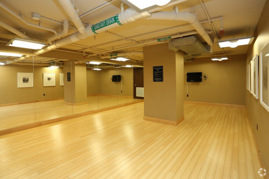 More Photos Of 8710 Cameron St, Silver Spring Apartments For Lease