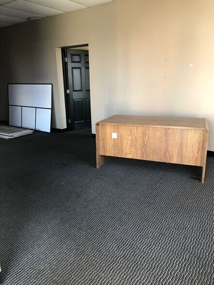 More Photos Of 4505 W Broad St, Richmond Freestanding For Lease