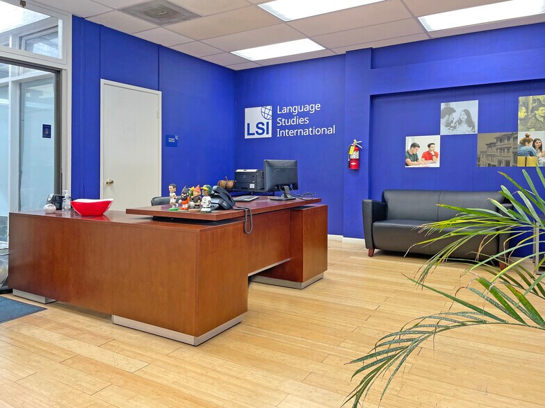More Photos Of 2015 Center St, Berkeley Office For Lease