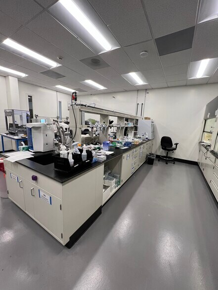 More Photos Of 2830-2850 7th St, Berkeley Medical For Lease