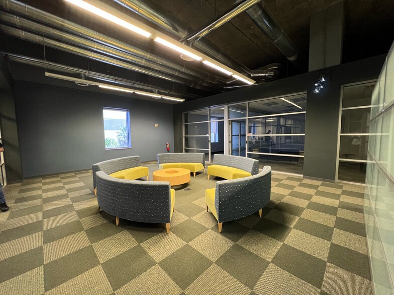 More Photos Of 199 Avenue B NW, Winter Haven Medical For Lease