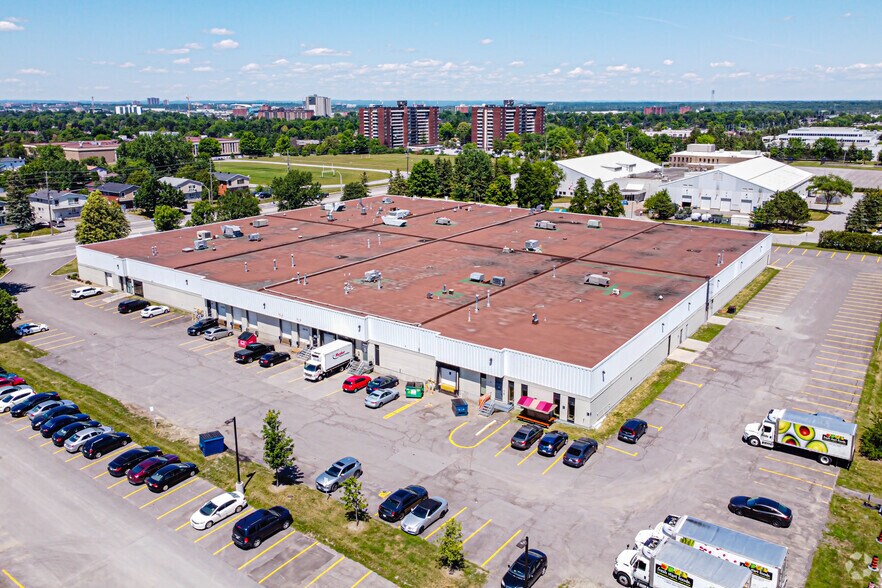 More Photos Of 2070-2092 Walkley Rd, Ottawa Light Manufacturing For Lease
