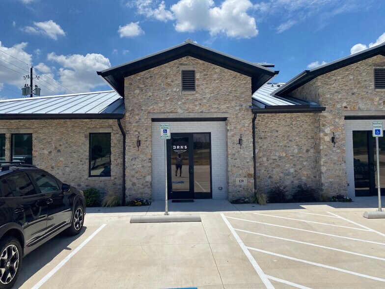 More Photos Of 1120 N Kimball Ave, Southlake Medical For Lease
