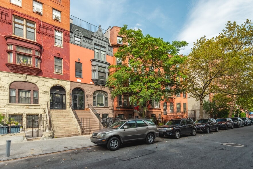 More Photos Of 1263 Pacific St, Brooklyn Apartments For Sale