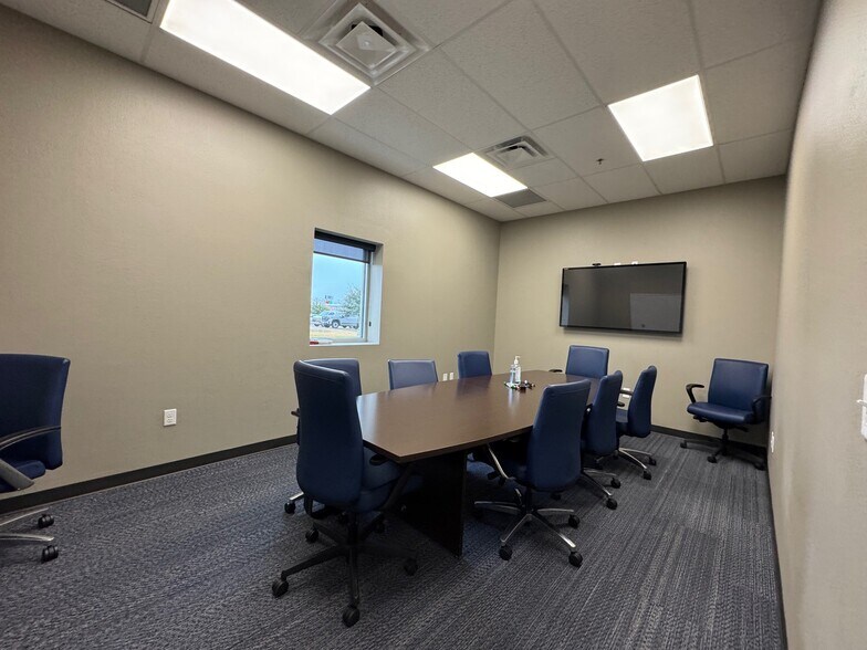 More Photos Of 5936 Imperial Loop, College Station Industrial For Lease