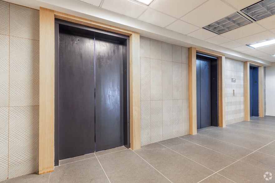 More Photos Of 65 Willowbrook Blvd, Wayne Office For Lease