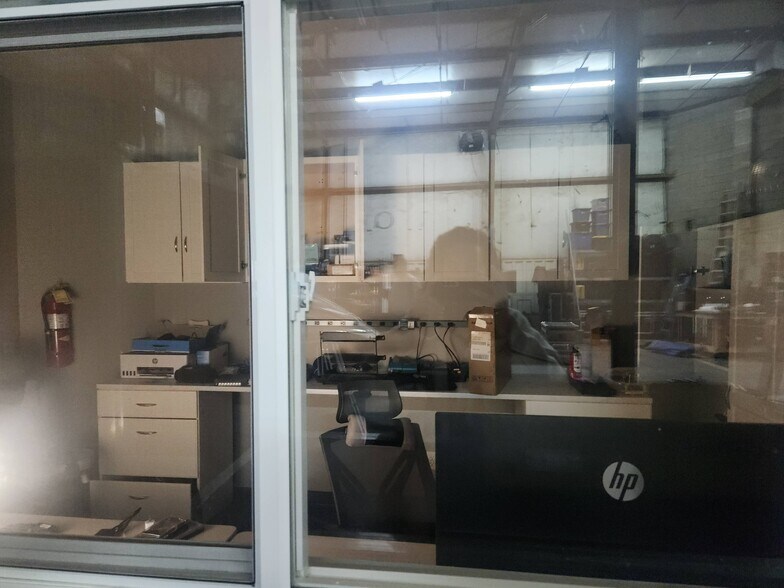 More Photos Of 501 NW 4th St, Evansville Industrial For Sale