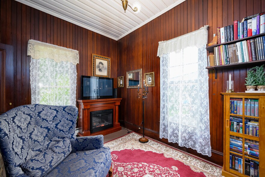 More Photos Of 236 SE Stephens St, Roseburg Hospitality For Sale
