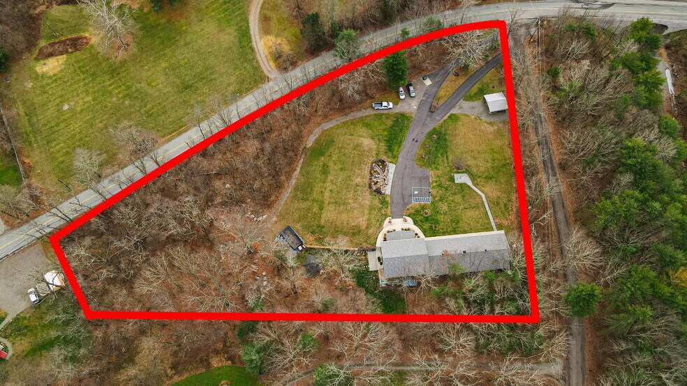 More Photos Of 106 Carr St, Nicholson Assisted Living For Sale