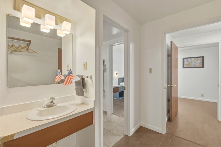 More Photos Of 311 E Main St, Vernal Hotel For Sale