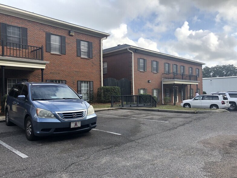 More Photos Of 1110 Hillcrest Rd, Mobile Office For Lease