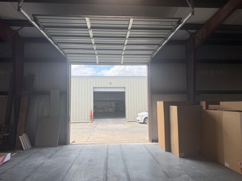 More Photos Of 8051 S Sam Houston Pky, Houston Unknown For Lease