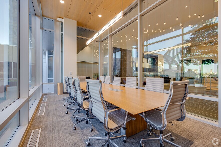 More Photos Of 101 E 2nd St, Tulsa Office For Lease