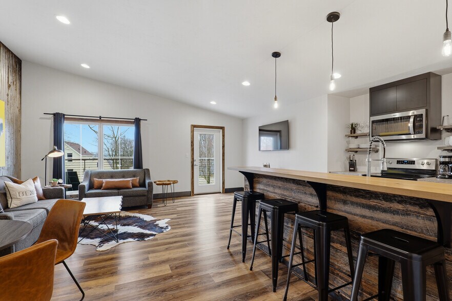 More Photos Of 171 E Rhine St, Elkhart Lake Apartments For Sale