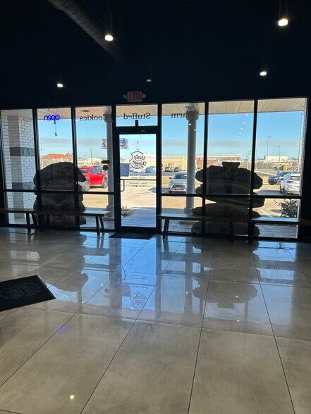 More Photos Of 4404 NW Cache Rd, Lawton Unknown For Lease