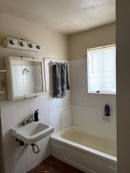 More Photos Of 2409 Woodland Rd, Texarkana Multifamily For Sale