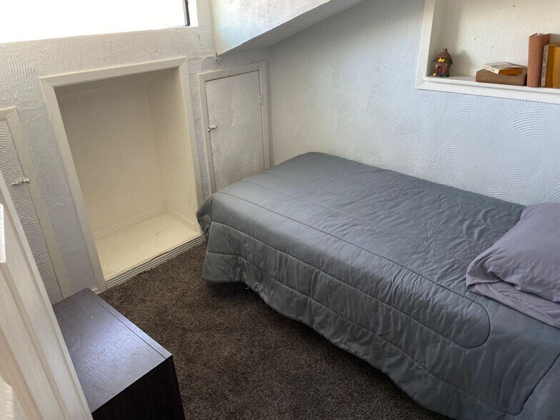 More Photos Of 2415 Montana Ave, El Paso Office Residential For Sale