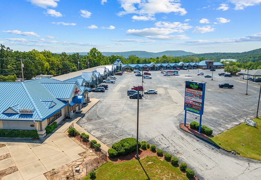 More Photos Of 3265 Falls Pkwy, Branson General Retail For Sale