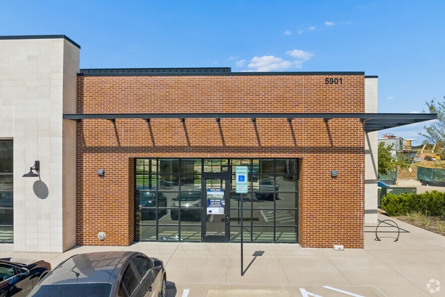 More Photos Of 5981 High Point Dr, Irving Unknown For Lease