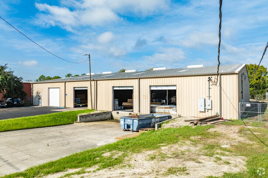 Primary Photo Of 7818 Depot Ln, Tampa Warehouse For Lease