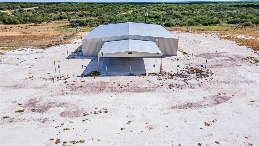 More Photos Of 25998 TX State Hwy 359, Bruni Warehouse For Sale