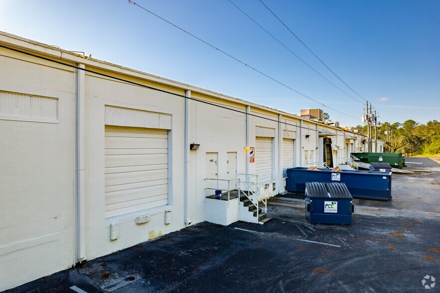 More Photos Of 13300 McCormick Dr, Tampa Unknown For Lease