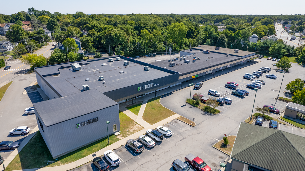 More Photos Of 473 E Washington St, North Attleboro General Retail For Sale