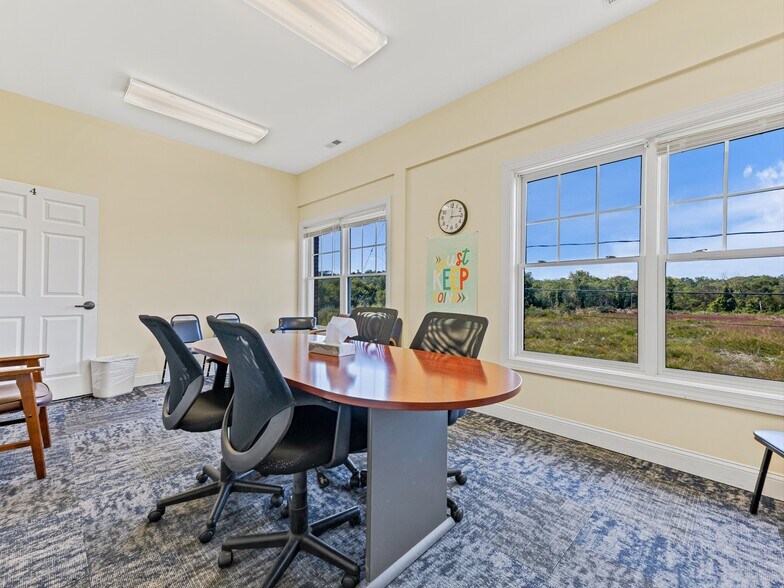 More Photos Of 120 Chadwick Square Ct, Hendersonville Medical For Lease